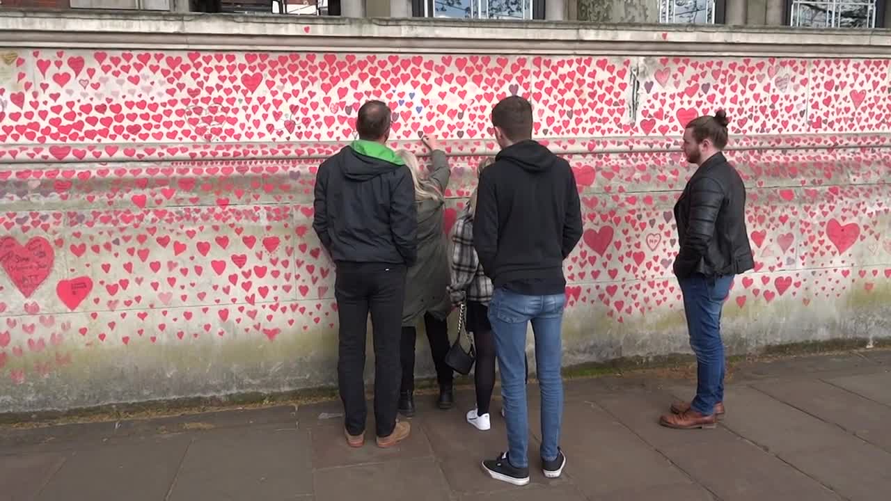 National COVID Memorial Wall in London pays tribute to lives lost