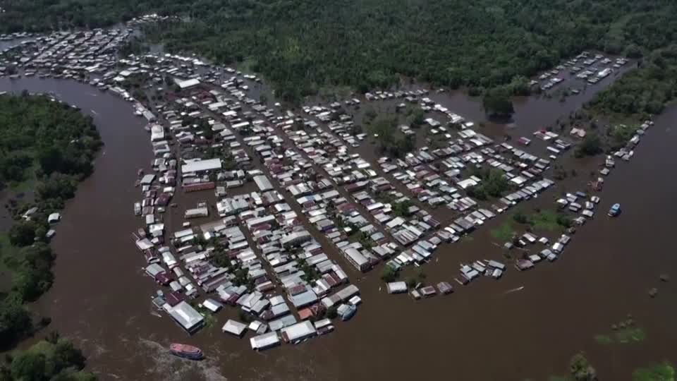 Drone captures devastating floods in Brazil