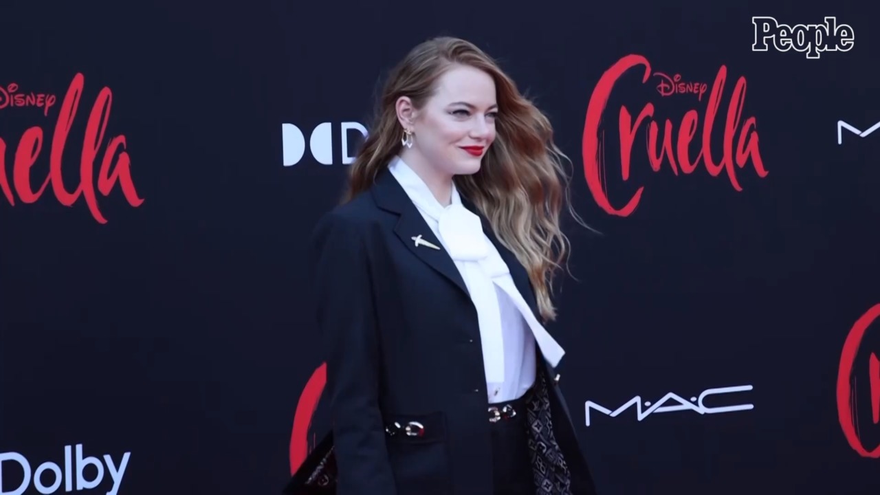 Emma Stone Stuns at 1st Red Carpet Appearance Since Giving Birth: Pic