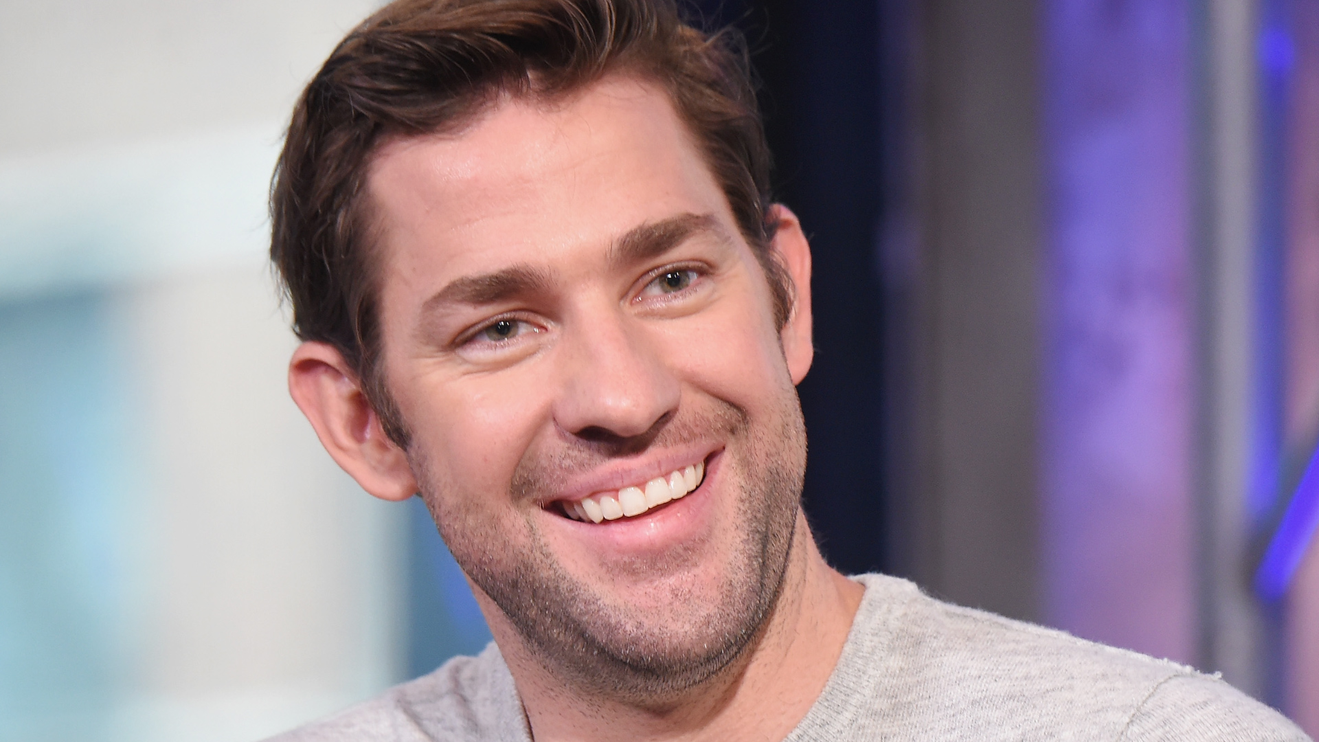 Photo of John Krasinski intervino en un bocadillo en cuarentena, y Emily Blunt tuvo que interrumpirla.