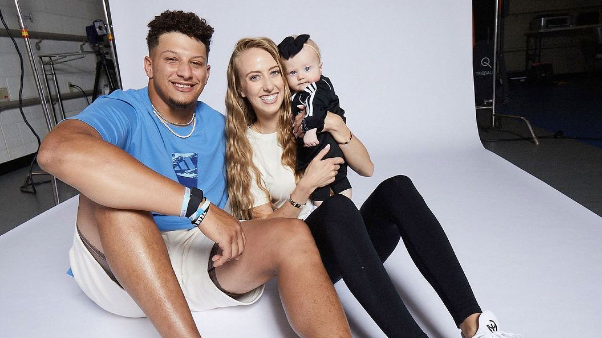 Patrick Mahomes and fiancée Brittany Matthews take daughter