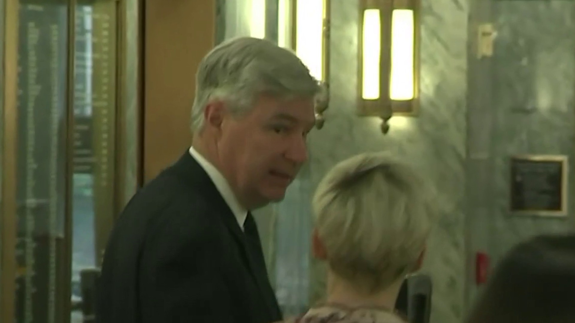 Sen. Whitehouse defends membership in allegedly all-white beach club