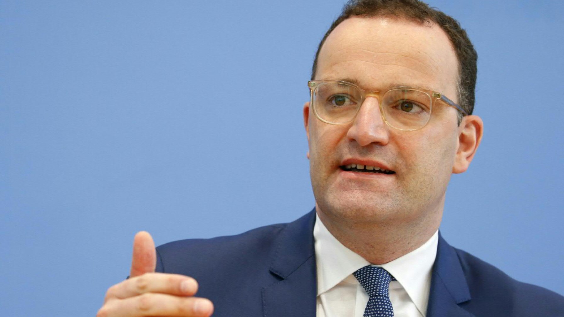 Delta-Variante: Spahn mahnt zu Vorsicht und zweiter Impfung