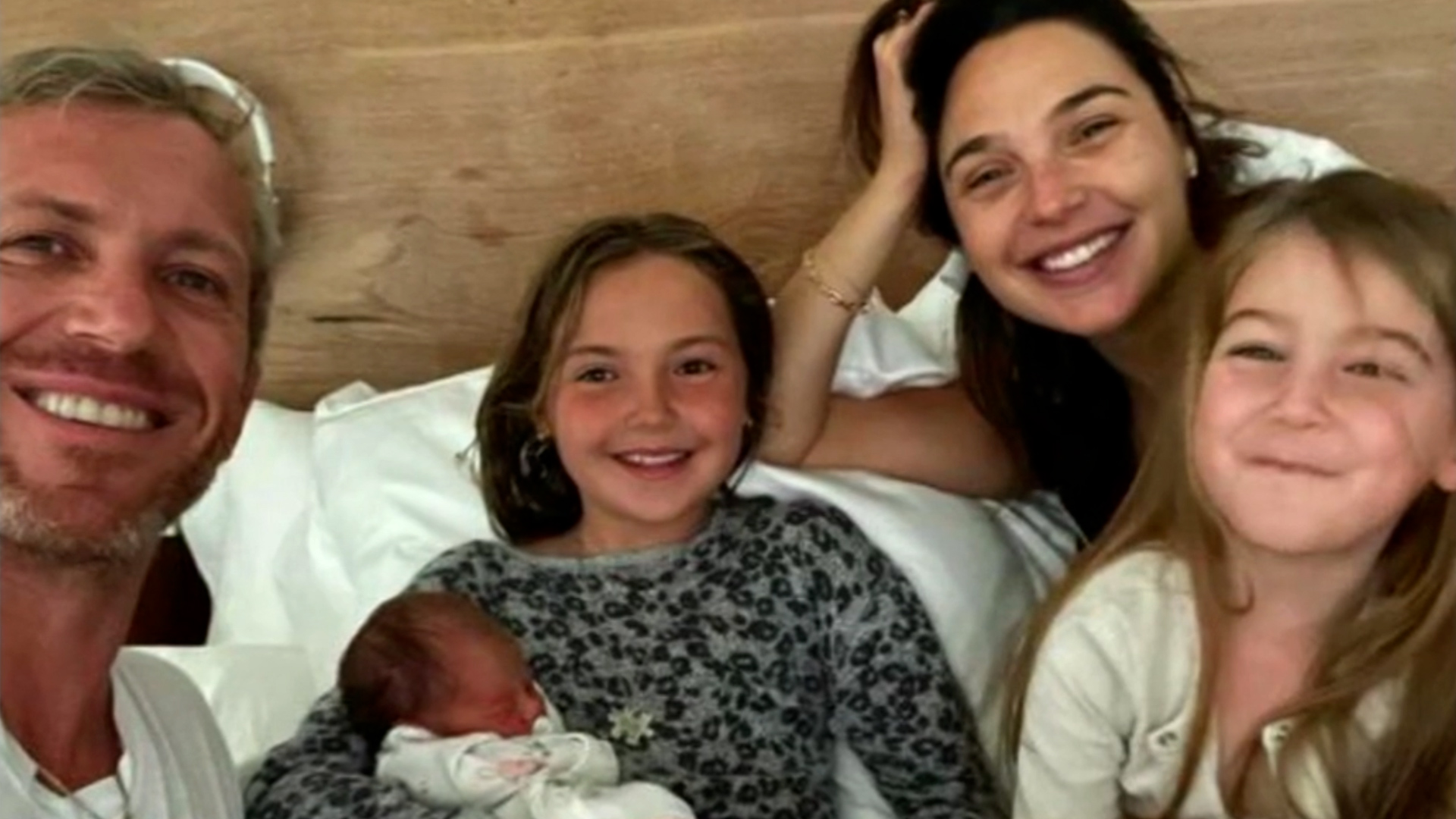 NEWS OF THE WEEK: Gal Gadot welcomes third child – Yahoo Lifestyle UK