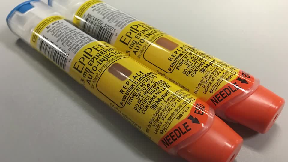 Pfizer agrees to pay 345 mln to resolve EpiPen lawsuit