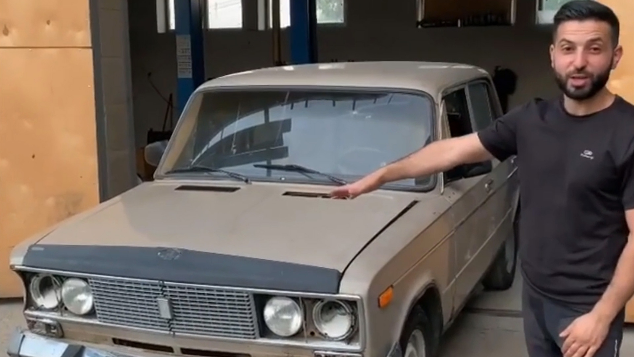 Mecánico ruso mejora su coche con un lanzallamas