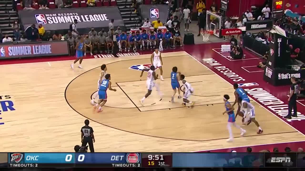 Josh Giddey with a dunk vs the Detroit Pistons