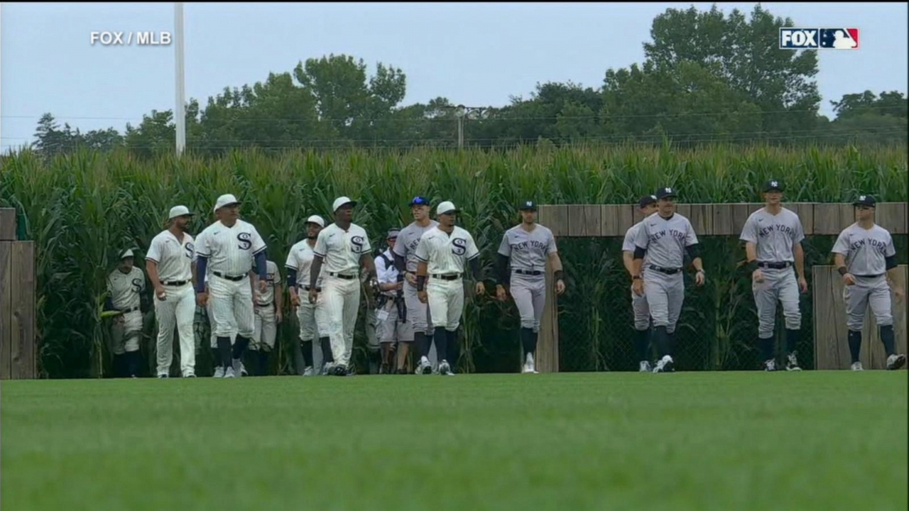 Cincinnati Reds' Shortstop Kyle Farmer Is Ready to Come out of the Corn for  MLB Field of Dreams Game, Sports & Recreation, Cincinnati