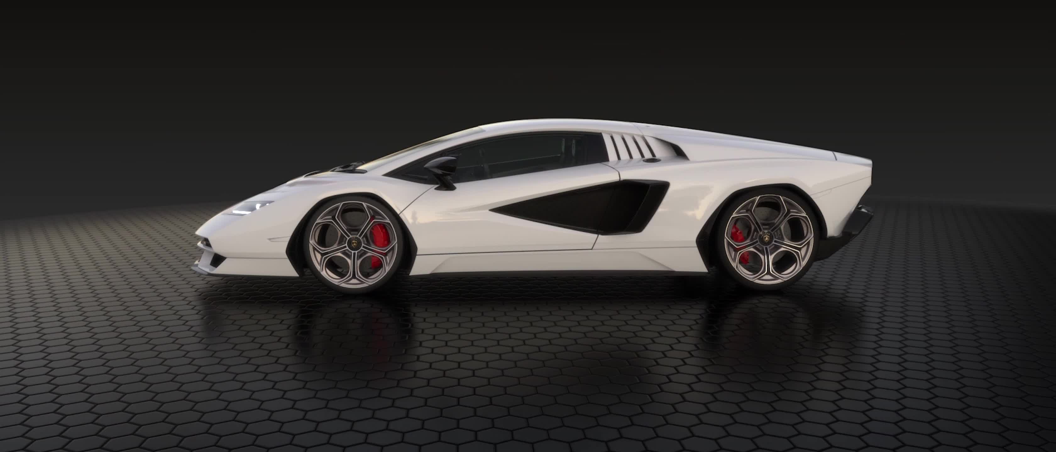 New 2022 Lamborghini Countach LPI 800-4 hits the road for the