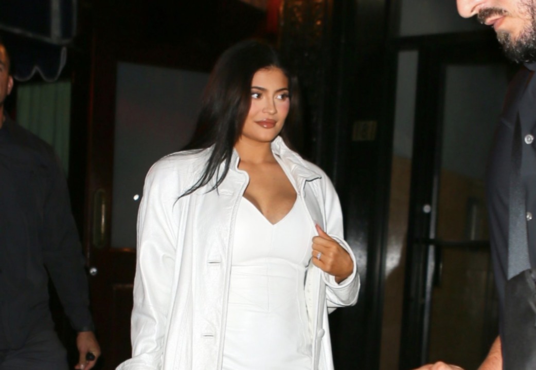 Kylie Jenner's First Maternity Look Includes a Plunging Minidress and ...