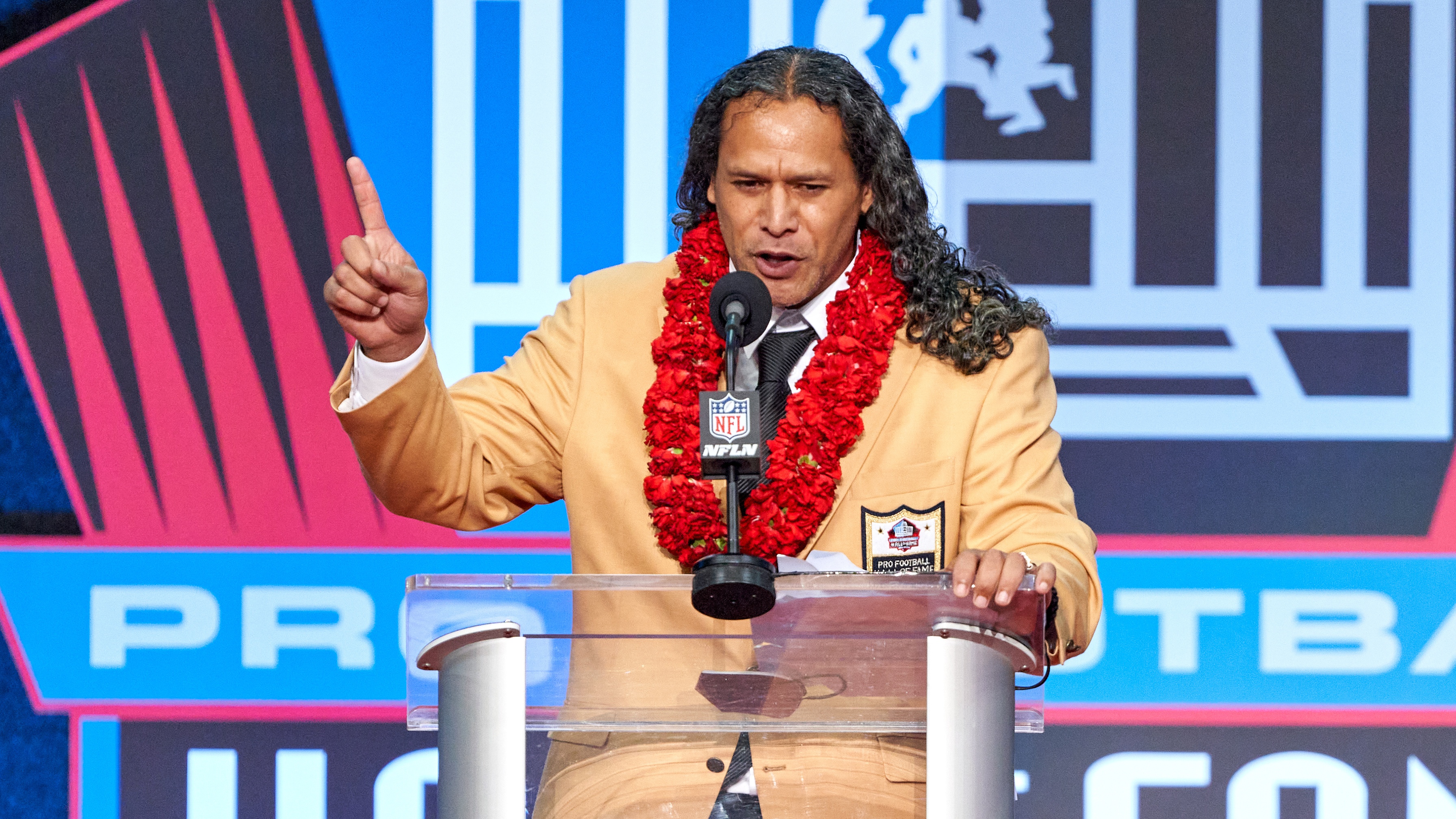 Polamalu To Former Patriots OC Weis On Super Bowl Radio Row: 'You