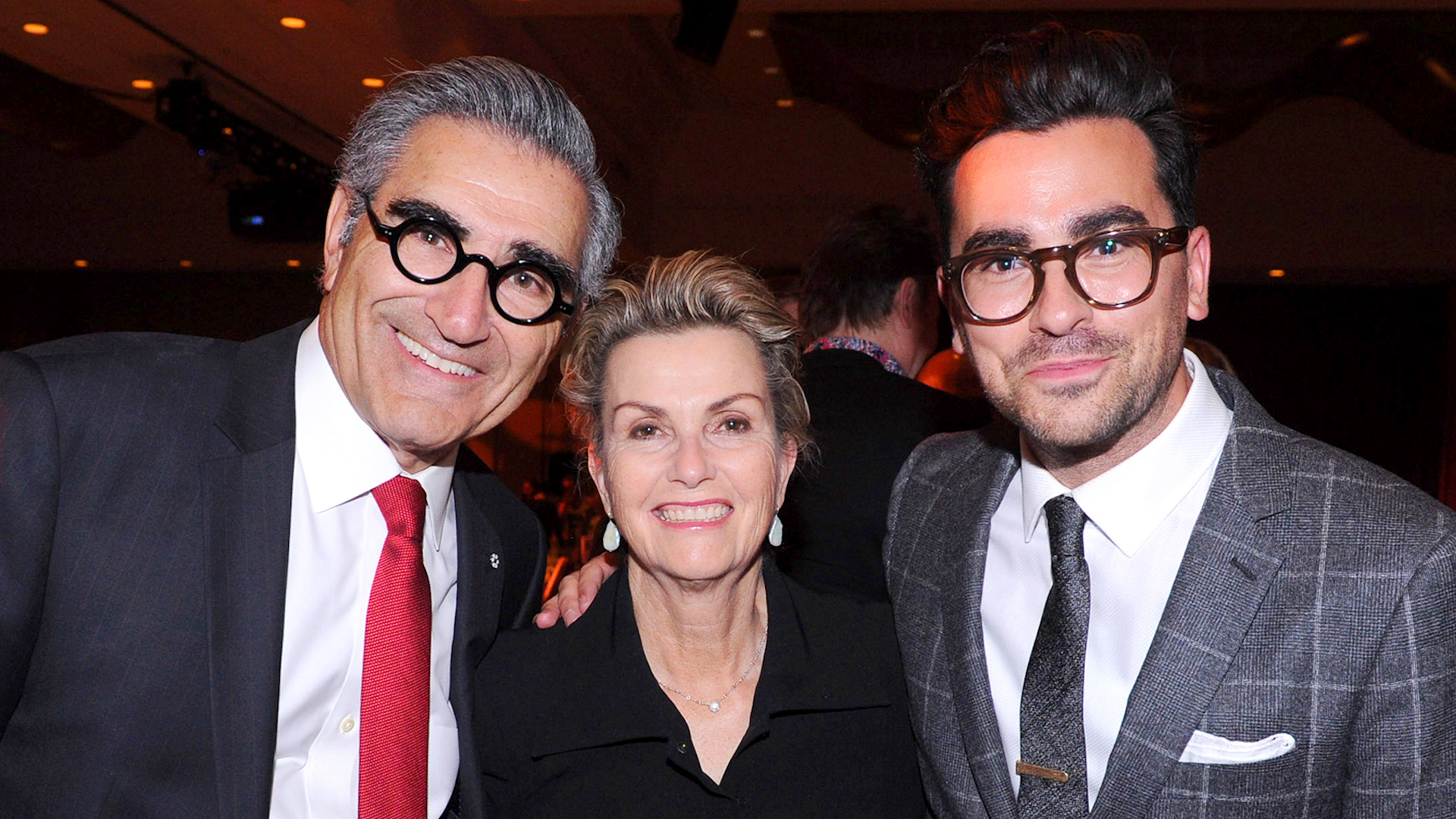 How Dan Levy was surprisingly overshadowed by his parents at his sister's  wedding