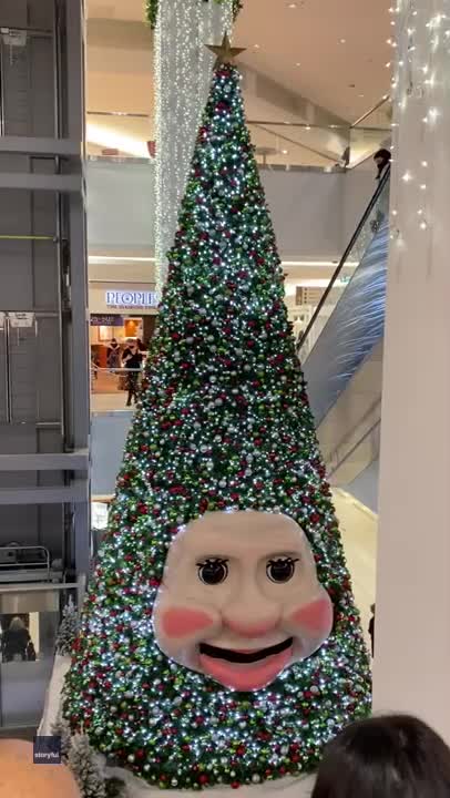 creepy christmas tree