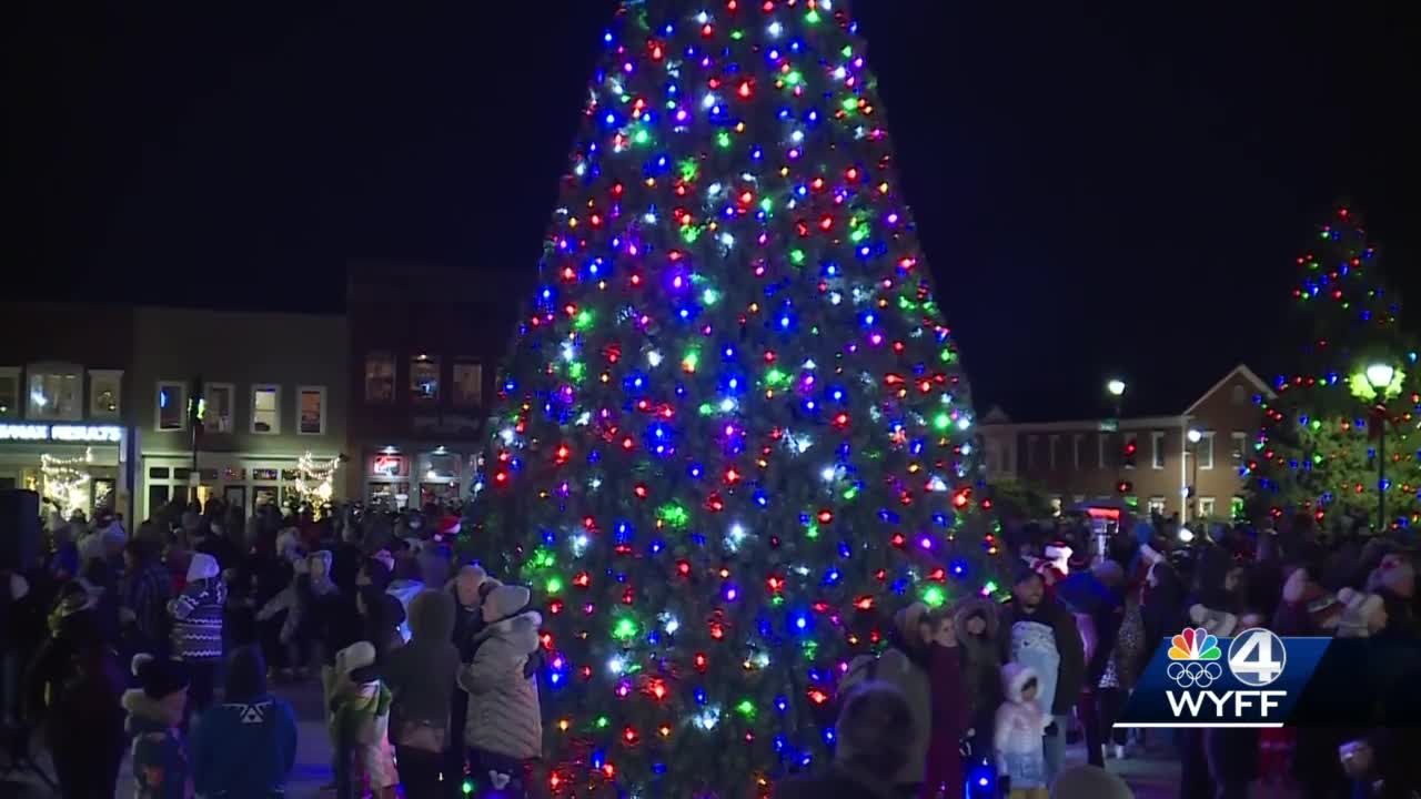 Greenville Nc Christmas Tree Lighting 2022 Nc City Celebrates Tree Lighting After Pandemic Canceled Last Year's  Festivities