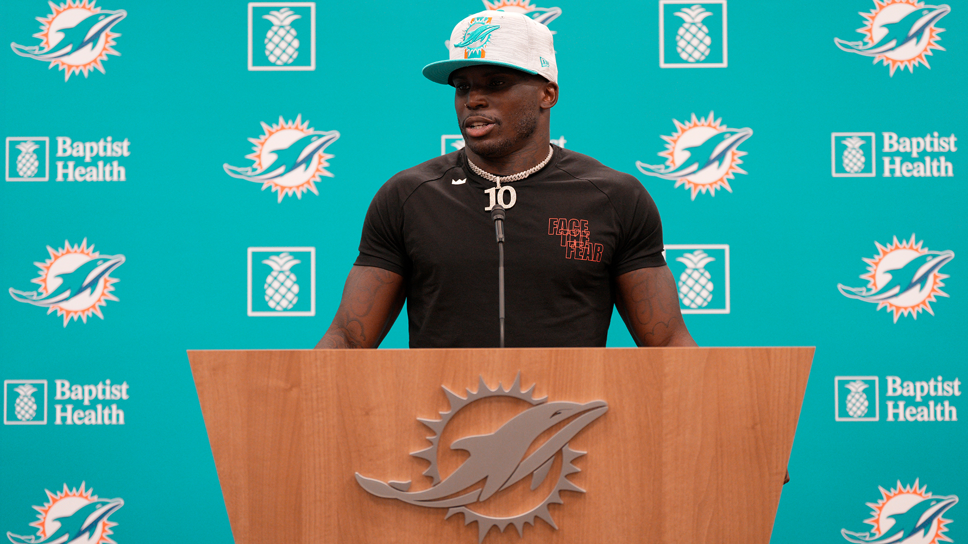 Tyreek Hill says Christian Kirk's 'crazy deal' led to Dolphins trade