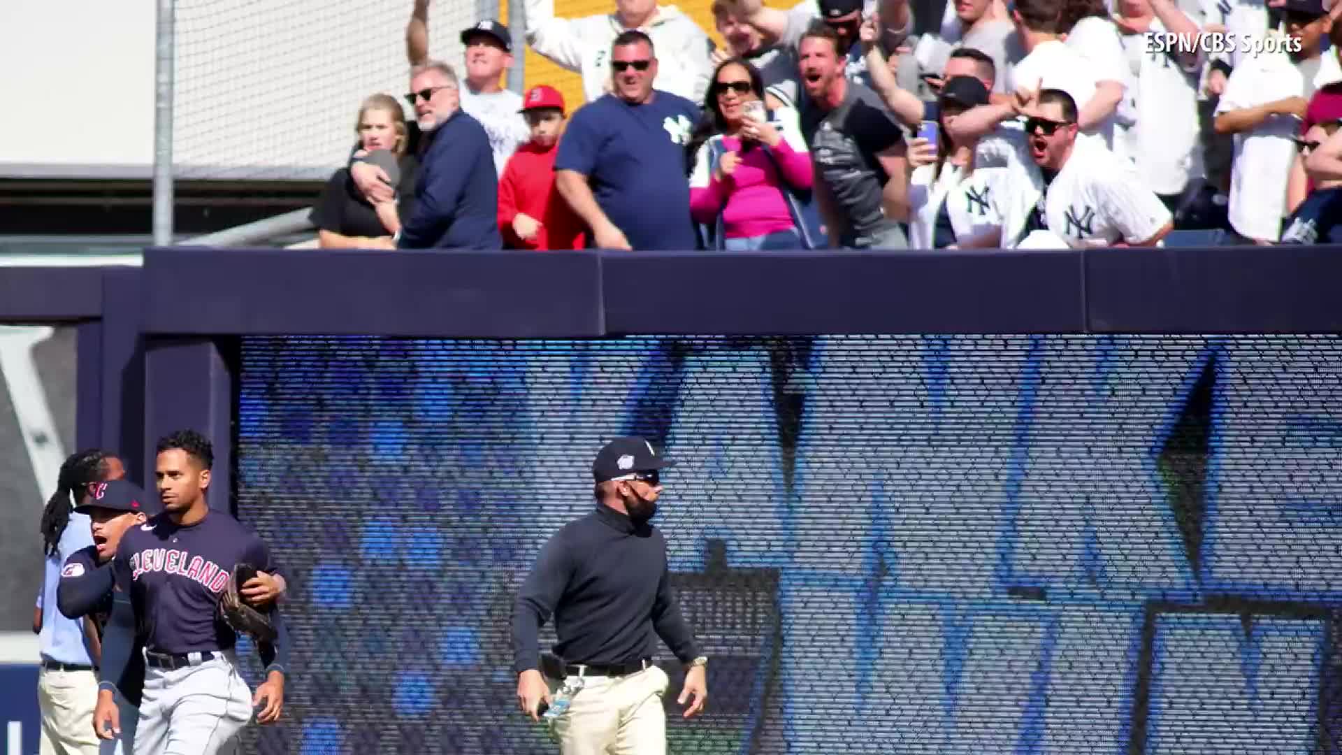 Fans at Yankee Stadium throw trash at Guardians outfielders