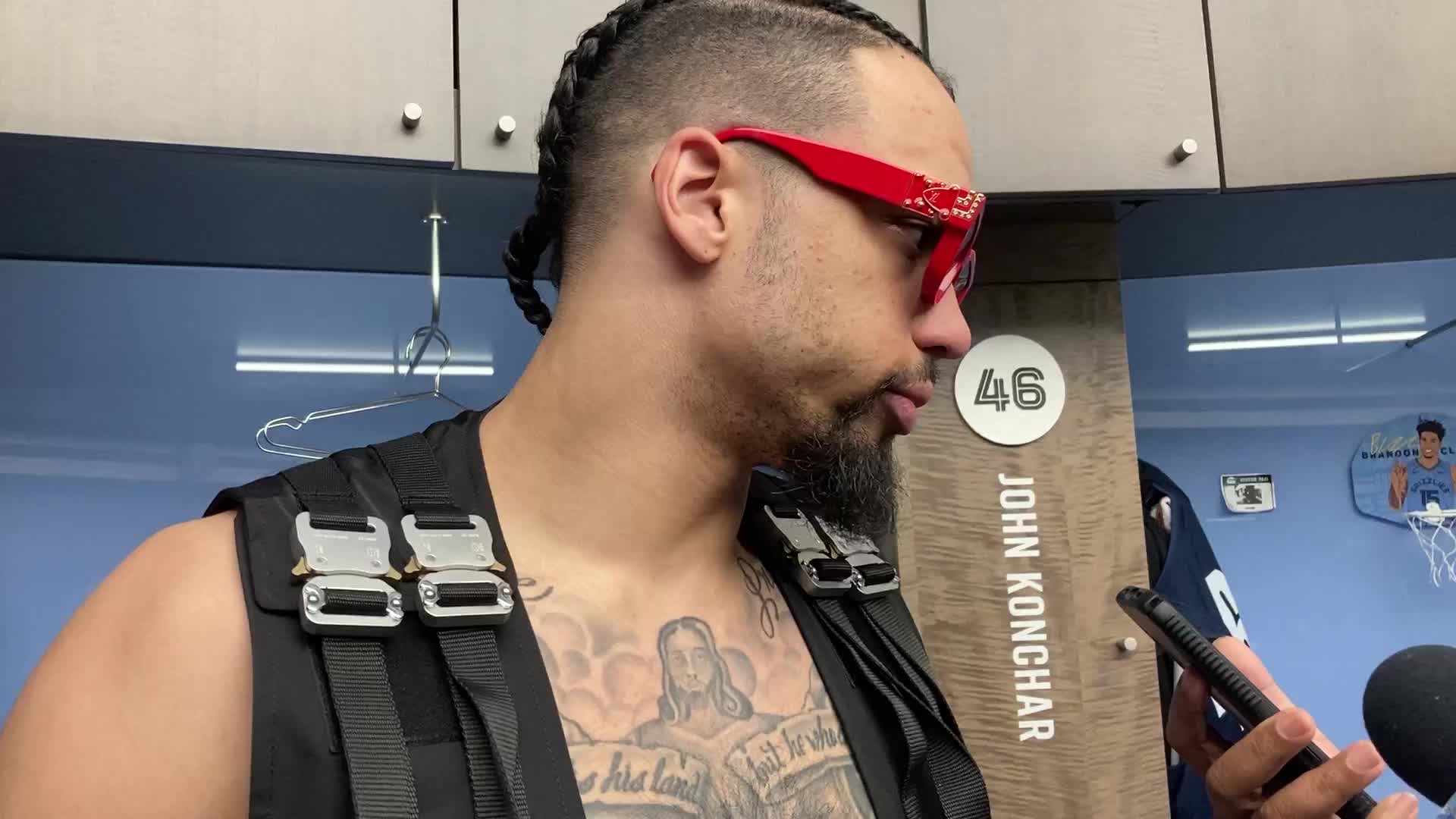 Dillon Brooks on his Stone Cold Steve Austin-inspired outfit vs. Lakers