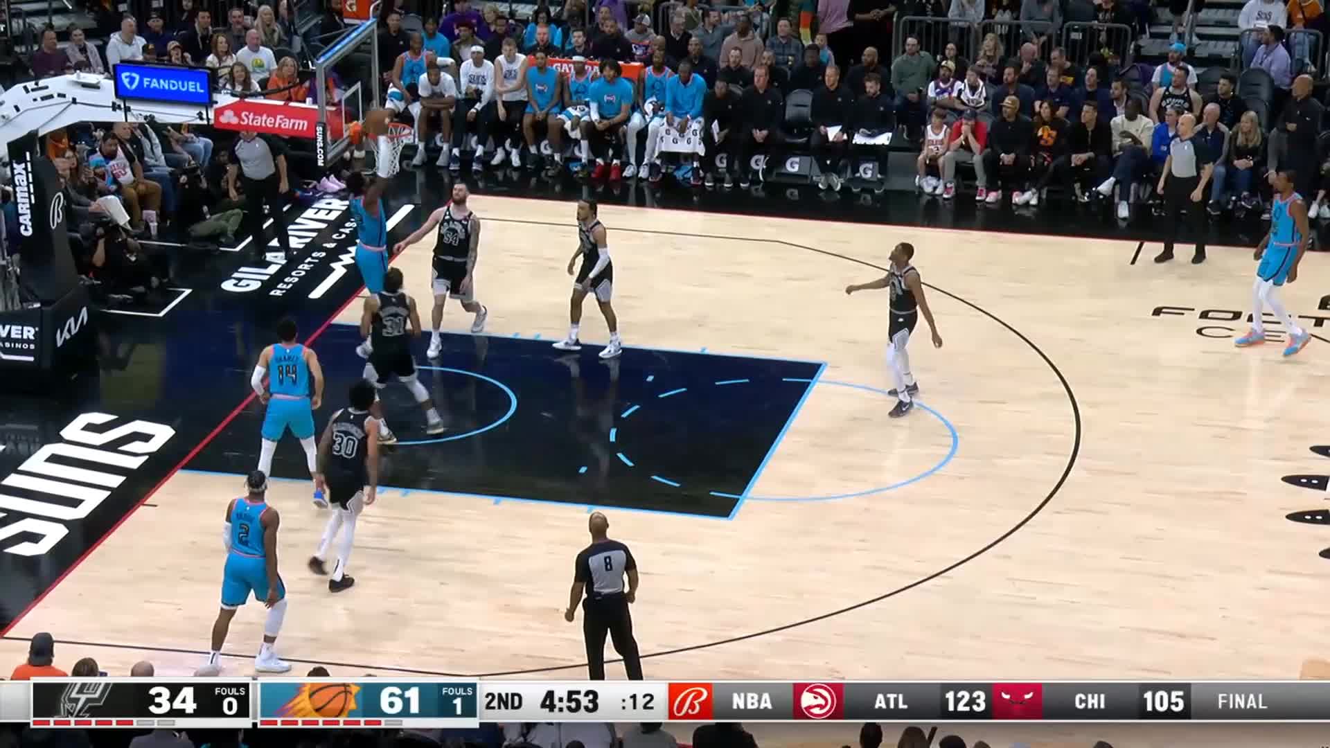 Deandre Ayton with a dunk vs the San Antonio Spurs