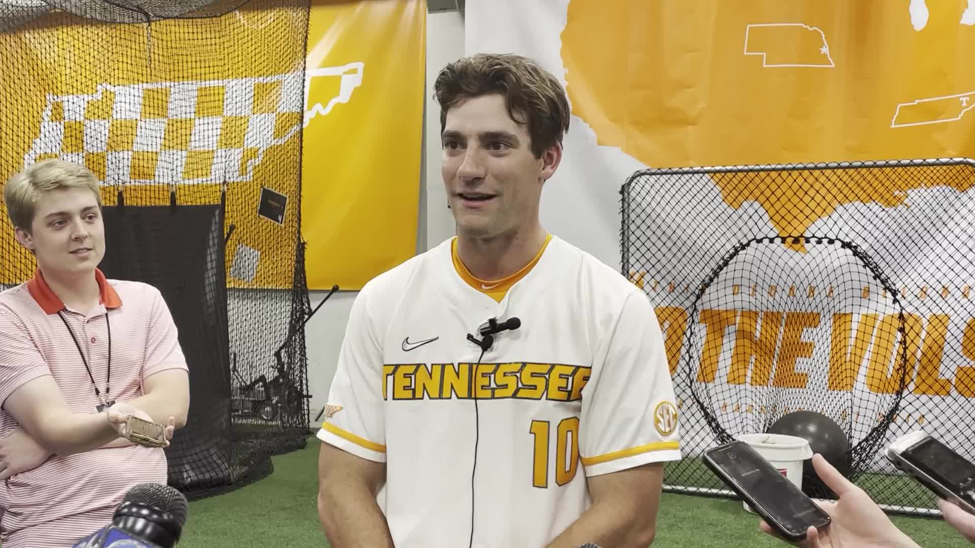 Tennessee Baseball on X: ANOTHER ONE! Griffin with a laser out of here and  it's now 7-1!! Three homers and counting this inning. #GBO // #OTH //  BeatKentucky #GBO // #OTH //