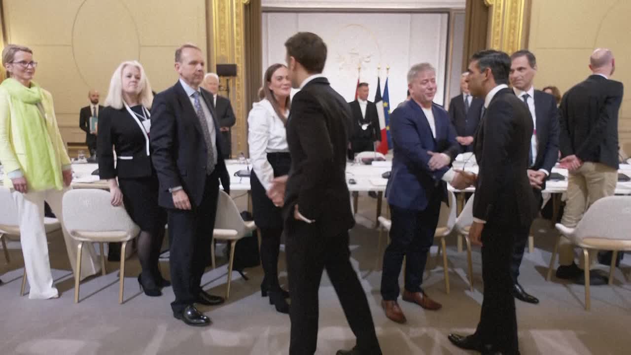 Macron, Sunak agree UK-France migrant deal in reset summit