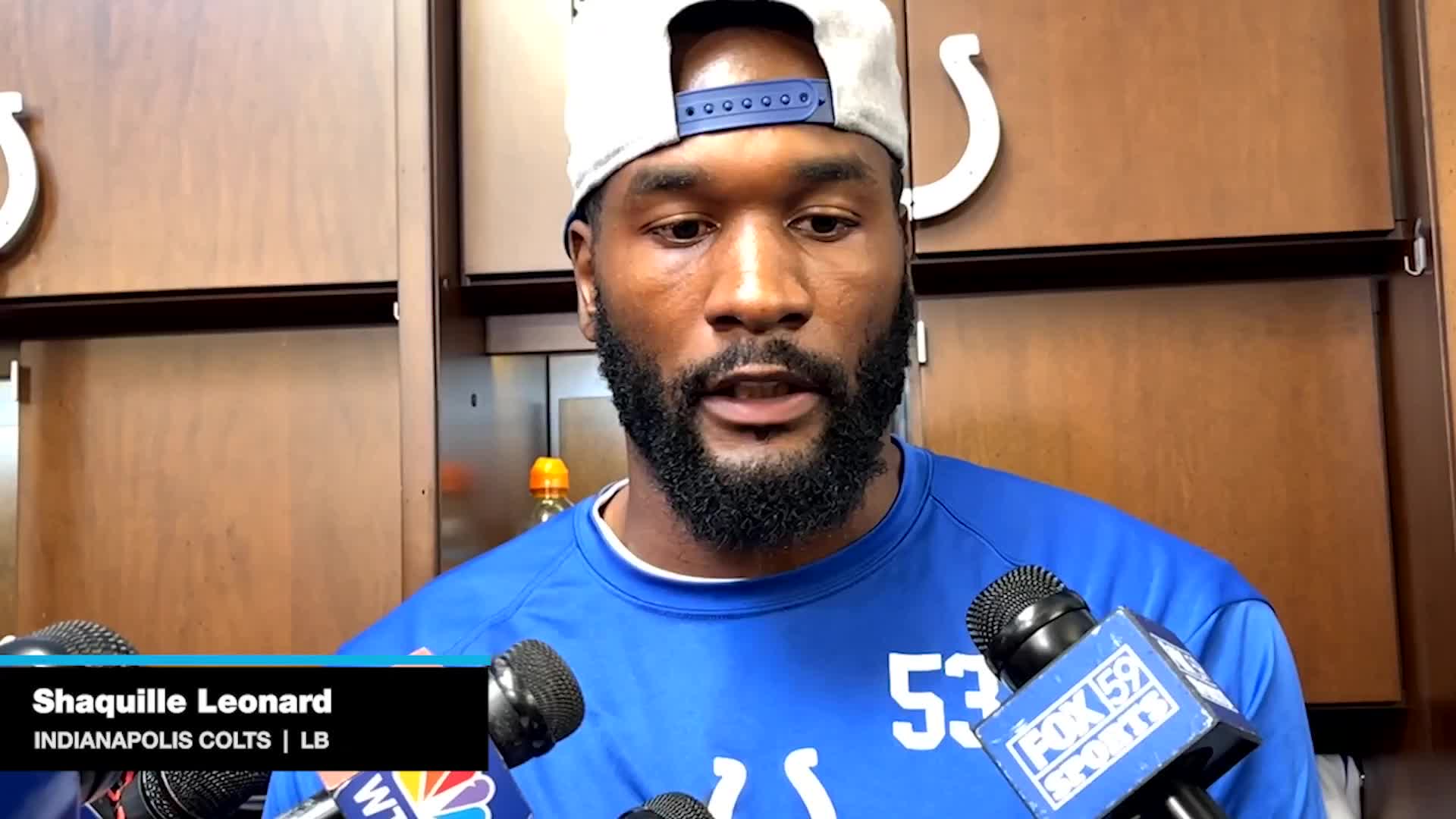 Colts' Leonard hosts Thanksgiving giveaway, discusses season