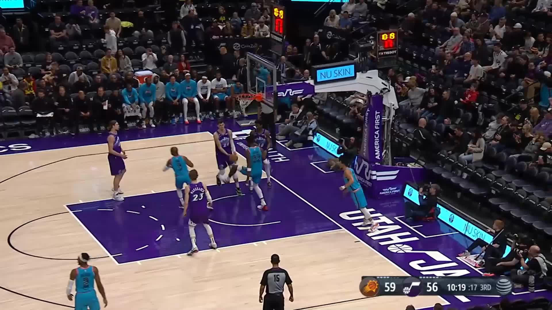 Chris Paul with an assist vs the Utah Jazz