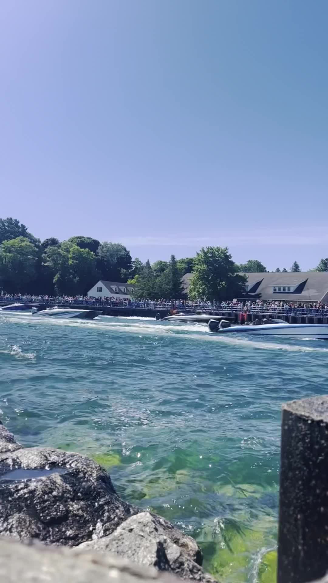 VIDEO Boyne Thunder parades through Charlevoix