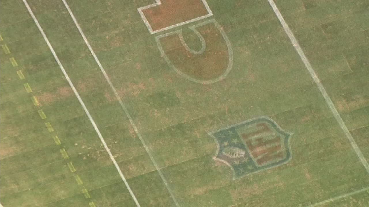 NFL fans blast horrible field conditions at Soldier Field during