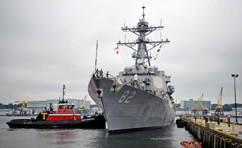 Members of Congress visit Navy shipbuilder amid talk of cuts