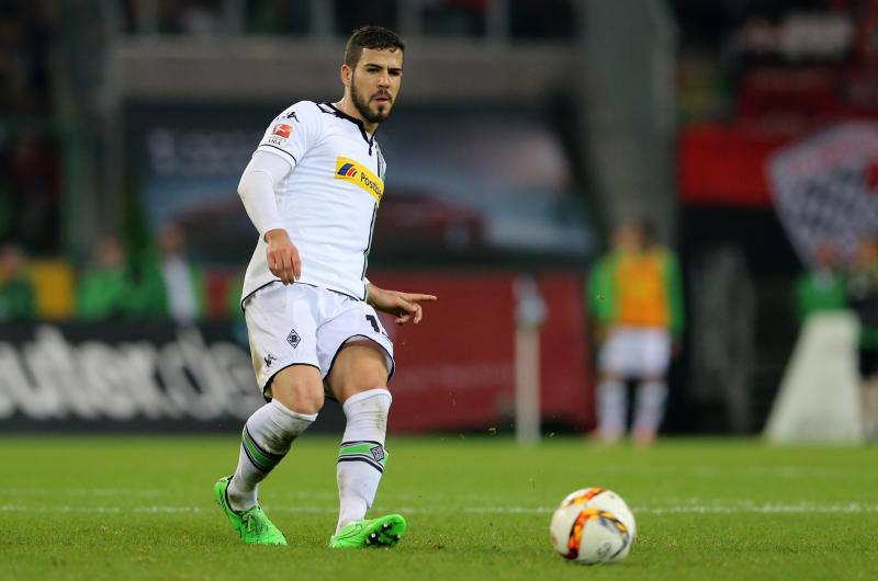 Domínguez, en un partido con el Borussia Mönchengladbach en noviembre de 2015. (Foto: Christian Verheyen / Borussia Moenchengladbach / Getty Images).