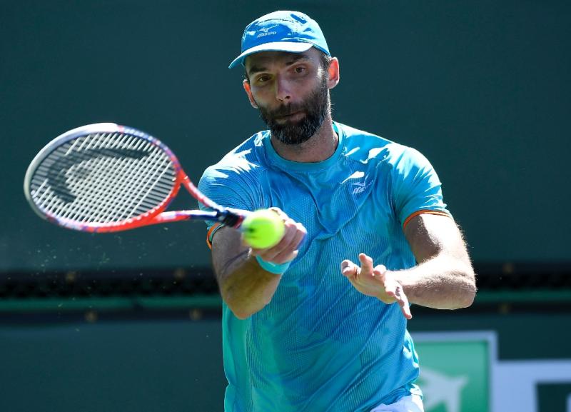 Shapovalov fires 6 aces en route to quarter-final berth in Dubai