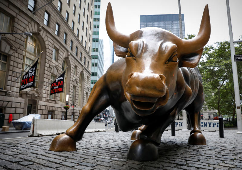 The Charging Bull statue, also known as the Wall St. Bull, is seen in the financial district of New York City, U.S., August 18, 2018. REUTERS/Brendan McDermid