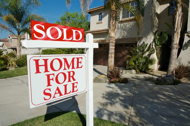 U.S Existing Home Sales Tumble: A Blip Or an Omen?