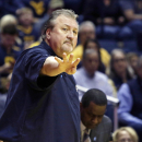 Bob Huggins chastises referees after West Virginia's latest second-half collapse