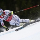 Lindsey Vonn of the U.S. skis during the Alpine Skiing World Cup women's Super G race in the Bavarian ski resort of Garmisch-Partenkirchen, Germany, February 7, 2016. REUTERS/Dominic Ebenbichler