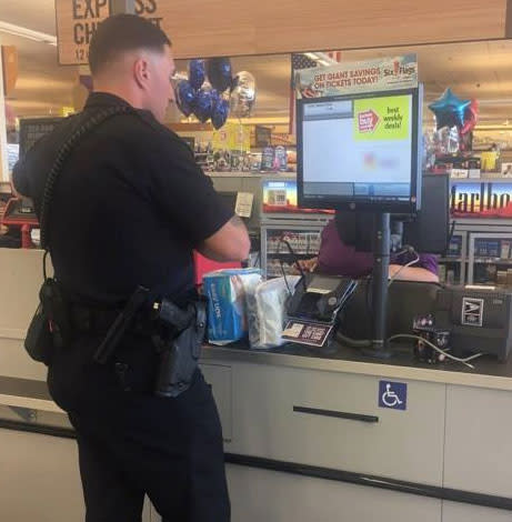 Officer buys diapers for mom who tried to steal them