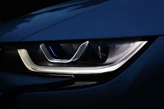photo 4: 就在今年秋天~BMW i8將率先配備雷射頭燈