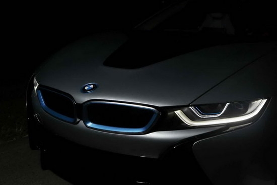 photo 1: 就在今年秋天~BMW i8將率先配備雷射頭燈