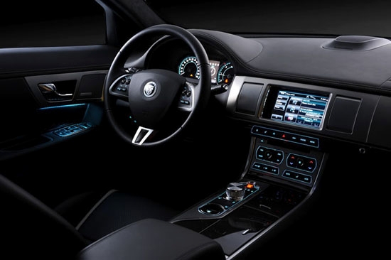 photo 2: 【國內車壇新聞】Jaguar XF 2014全新車型編制-新增2.0i／2.2D兩款入門車型