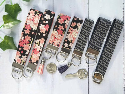 CHIWUTECH Wristlet Keychain Wallet, Leather Wrist Bracelet Strap