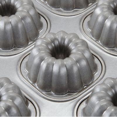 Baker's Mark 24 Cup 7 oz. Glazed Aluminized Steel Jumbo Muffin / Cupcake Pan  - 26 x 18