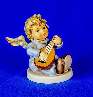 Broadway Gift Mandolin Miniature Replica Mahogany Tone 1.5 x 3 Resin Stone  Tabletop Figurine