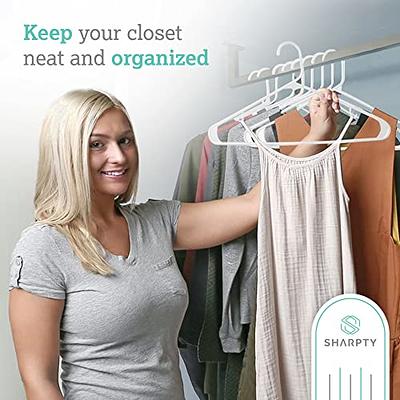 Zober Plastic Hangers 50 Pack - Gray Plastic Hangers - Space Saving Clothes  Hangers for Shirts, Pants & for Everyday Use - Clothing Hangers with Hooks