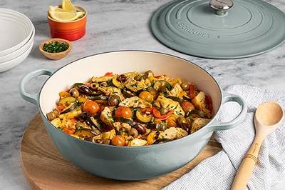 Le Creuset Signature Round Dutch Oven - Flame