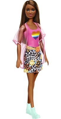 Barbie Doll with 19-Piece Fashion Pack, Clothes & Accessories for