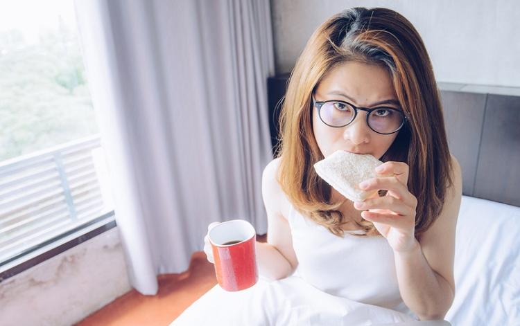 早餐黑咖啡＋三明治超雷！營養師激推「這1杯」直接飽到中午  還不會想吃零食