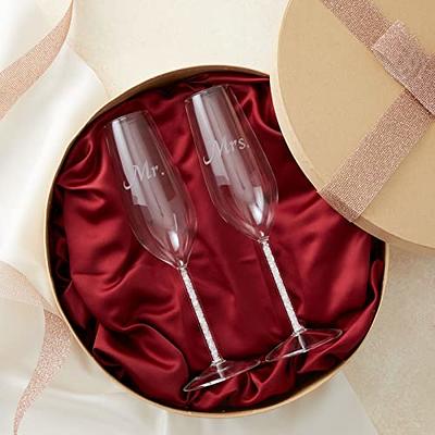 Wedding Champagne Flute - Mr and Mrs Champagne Flute With Gold Rim