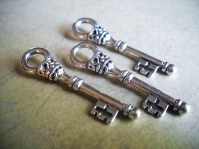 Wholesale Skeleton Key Charms