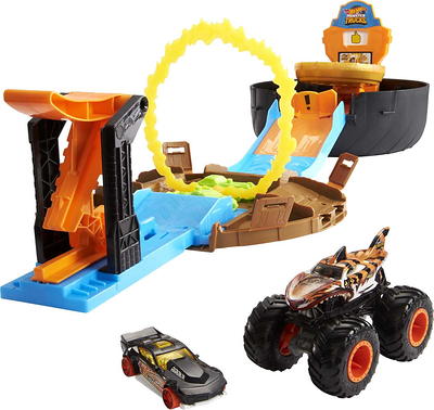  Hot Wheels Monster Trucks T-Rex Volcano Playset with 1:64 Scale  Race Ace Toy Truck & 1 Toy Car, Track Set with Dinosaur Nemesis : Toys &  Games