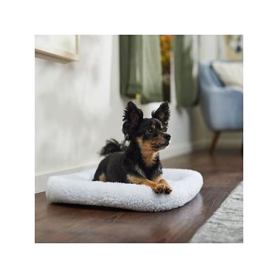 S&T Inc. Pet Bowl Mat, 12.5 inch x 21.5 inch ,Grey Geometric Print, Microfiber Dog and Cat Mat, Size: 12.5 inch x 21.5 inch, 327400